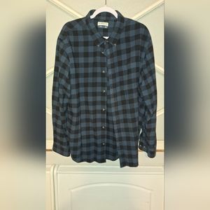 Magellan outdoors blue buffalo plaid long sleeve button down shirt